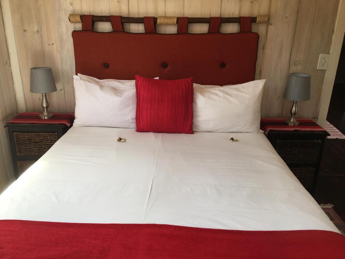 Intaba Thulile Hotel Maanhaarrand Buitenkant foto