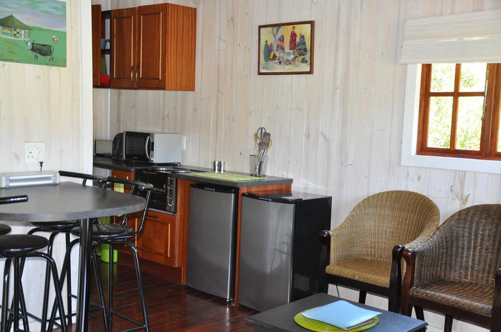 Intaba Thulile Hotel Maanhaarrand Kamer foto